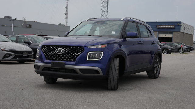2023 Hyundai Venue Ultimate | One Owner! | Fully Loaded | Denim in Cars & Trucks in Guelph - Image 3