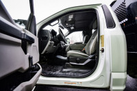 Air Conditioning, Power Windows, Power Doors, All Wheel Drive! 6 LOCATIONS KINGSTON - (613) 384-5638... (image 9)