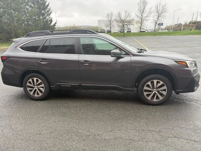 2021 Subaru Outback 2.5L Touring, Sunroof, Lane Assist Backup Ca in Cars & Trucks in Calgary - Image 4