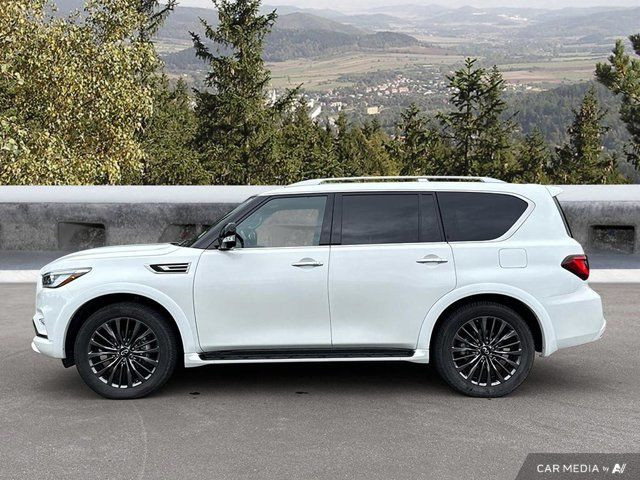 2023 INFINITI QX80 LUXE | Rear Entertainment | Sunroof | Bose in Cars & Trucks in Cowichan Valley / Duncan - Image 2