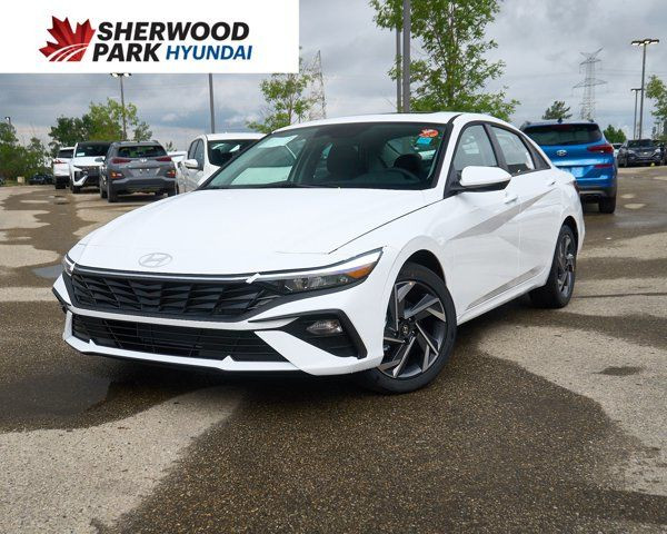 2025 Hyundai Elantra Pref Tech | Blindspot Monitor in Cars & Trucks in Edmonton