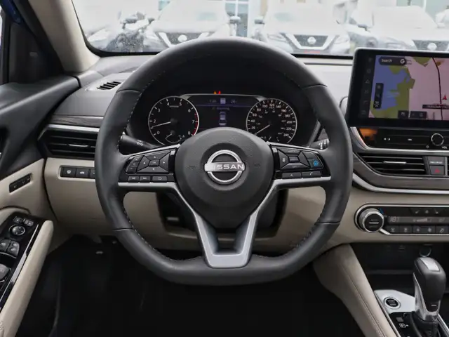2025 Nissan Altima Platinum in Cars & Trucks in Oakville / Halton Region - Image 11