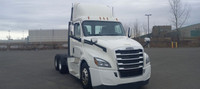 2020 Freightliner T12664ST