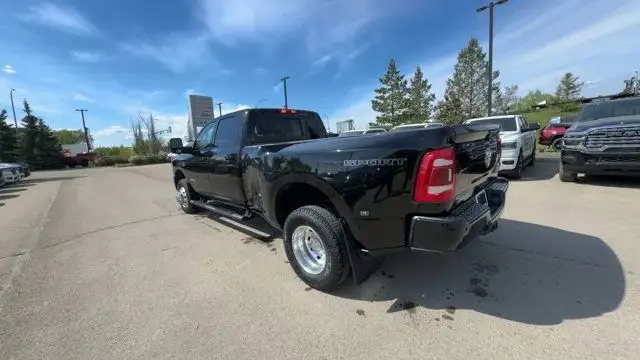 2023 Ram 3500 Laramie | Sunroof | Remote Start in Cars & Trucks in Edmonton - Image 10