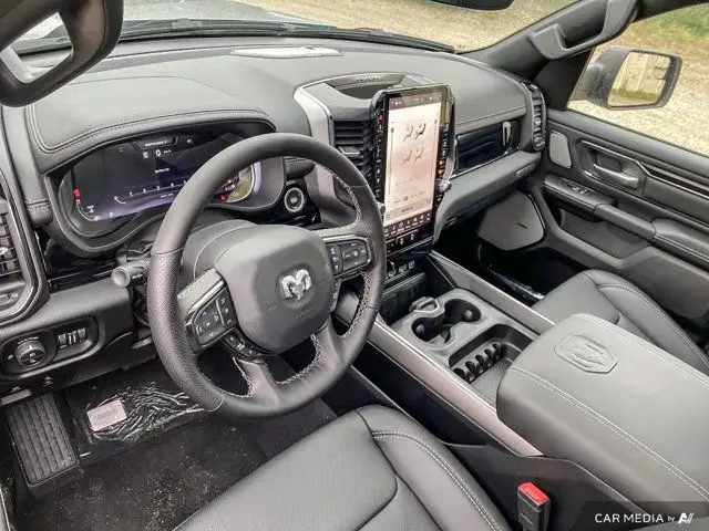 2025 Ram 1500 Sport 1 Crew 4x4 Sunroof Nav Heared & Vented dans Autos et camions dans Saint-Albert - Image 17