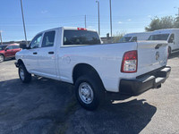One Owner Trade In**Ram 2500**Tradesman**4x4**Crew Cab**6.7L Cummins Diesel**3.73 Axle Ratio**40/20/... (image 9)