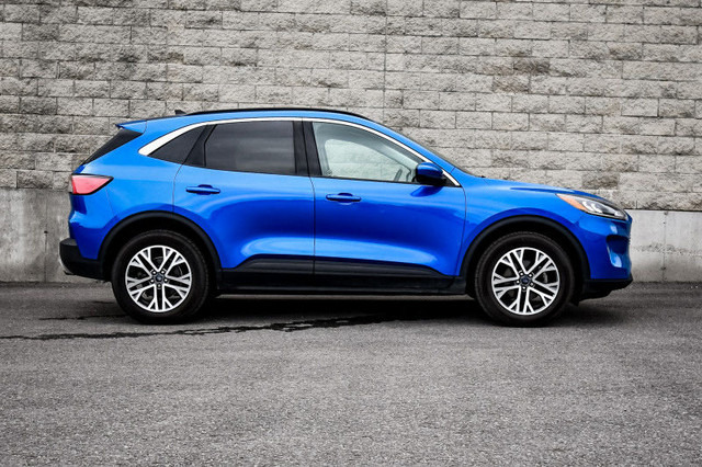 2021 Ford Escape SEL AWD • NAV • POWER LIFTGATE • PARK ASSIST in Cars & Trucks in Ottawa - Image 2