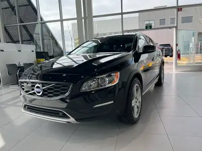  2018 Volvo V60 Cross Country T5 AWD Premier, cuir, toit, volant