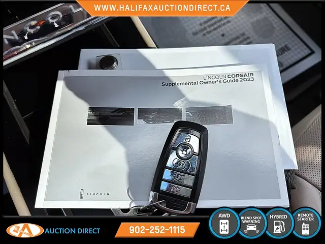 2023 Lincoln Corsair Grand Touring PLUG IN HYBRID! HUGE SUNRO... in Cars & Trucks in Bedford - Image 23