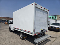 BALANCE OF GM FACTORY WARRANTY - LIKE NEW INSIDE & OUT - 2023 GMC Savana G3500 14Ft Box SINGLE REAR... (image 7)