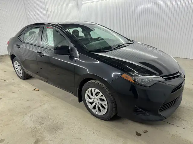 2019 Toyota Corolla LE Sièges Chauffants Écran Bluetooth Caméra  in Cars & Trucks in Shawinigan - Image 5