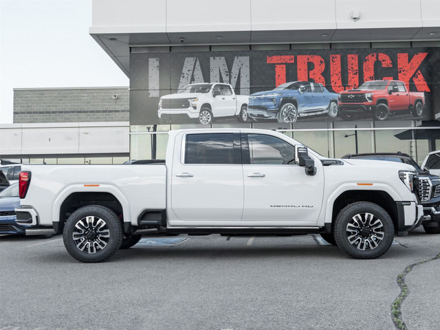 2025 GMC SIERRA 2500HD Denali Ultimate- Diesel | Power Retractab in Cars & Trucks in Markham / York Region - Image 3