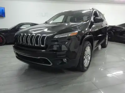 Superbe Jeep Cherokee Limited 2016 avec seulement 113 419 kilomètres certifié, financement facile di...