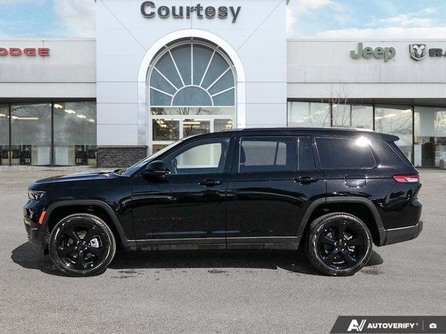2025 Jeep Grand Cherokee L Limited in Cars & Trucks in Calgary - Image 2