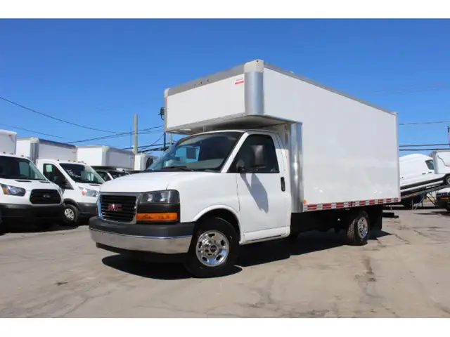 2019 GMC Savana CUBE 14 PIEDS + DECK ROUE SIMPLE 6.0 LITRES GARA in Cars & Trucks in Laval / North Shore - Image 7