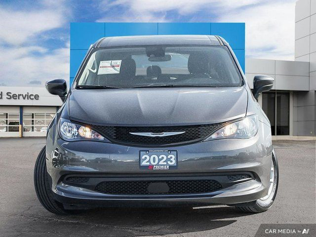 2023 Chrysler Grand Caravan SXT | Stow N Go | Remote Start in Cars & Trucks in Windsor Region - Image 2