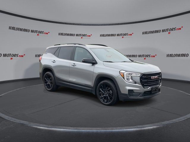 2023 GMC Terrain SLE AWD | Heated Seats | Remote Start in Cars & Trucks in Hamilton - Image 3