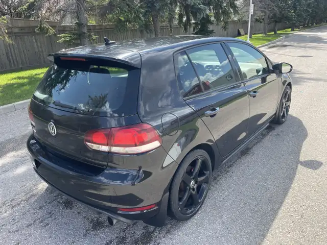 2011 Volkswagen Golf GTI 2.0T63838166109569124