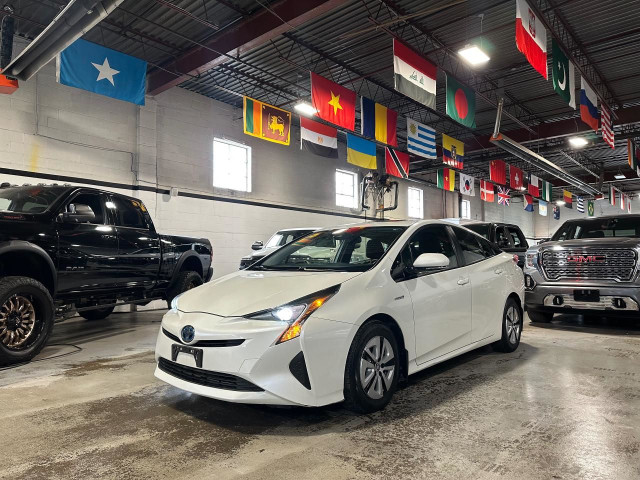 2018 Toyota Prius TOURING | FWD | HYRBID | SUNROOF in Cars & Trucks in City of Toronto