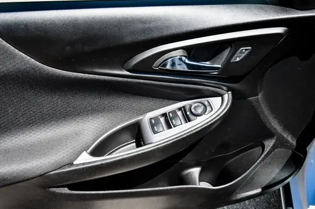 2023 Chevrolet Malibu LT • SUNROOF • HEATED SEATS • CP/AA in Cars & Trucks in Kingston - Image 11