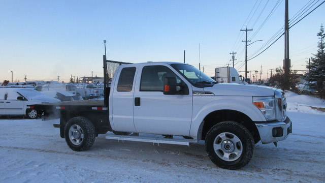 2016 FORD F-350 XLT EXTENDED CAB FLAT DECK in Heavy Equipment in Edmonton - Image 4