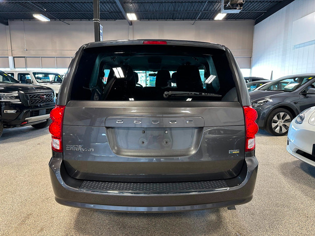 2015 Dodge Grand Caravan SE/SXT in Cars & Trucks in Calgary - Image 4