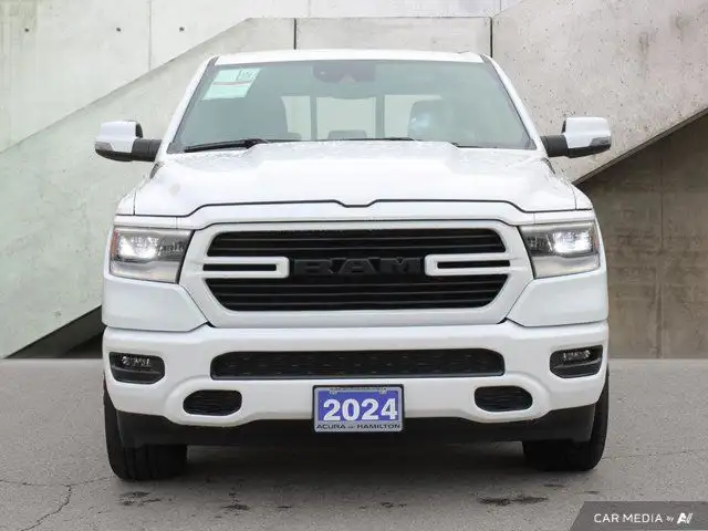 2024 Ram 1500 Sport | LOW KMS | NO ACCIDENTS in Cars & Trucks in Hamilton - Image 9