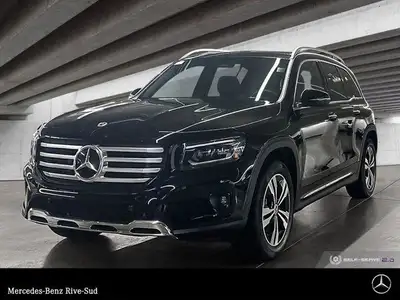 Mercedes-Benz Rive-Sud, la destination Mercedes-Benz par excellence. Bienvenue en première classe. D...
