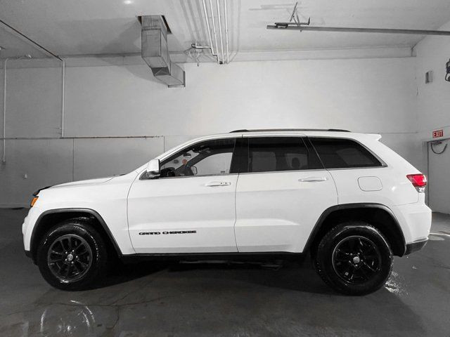  2020 Jeep Grand Cherokee Laredo in Cars & Trucks in Grande Prairie - Image 2