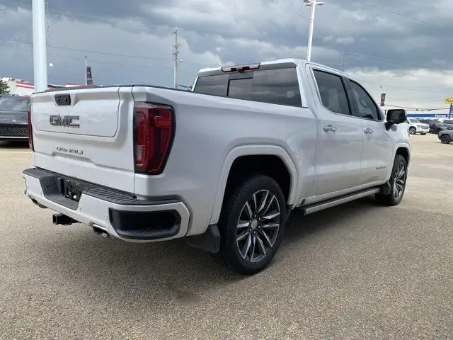 2024 GMC Sierra 1500 Crew Cab Denali in Cars & Trucks in Edmonton - Image 6