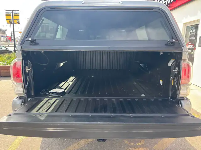 2021 Toyota TACOMA SR5 4x4 Double Cab Super in Cars & Trucks in Calgary - Image 17