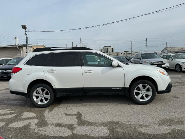  2013 Subaru Outback 2.5i Touring in Cars & Trucks in Mississauga / Peel Region - Image 4