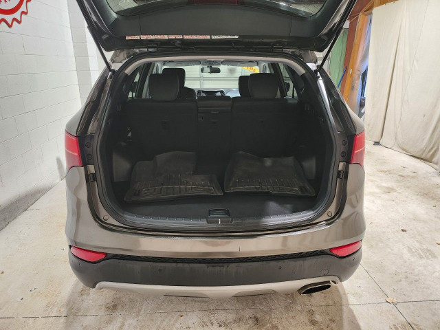 2014 Hyundai Santa Fe Sport in Cars & Trucks in Windsor Region - Image 4