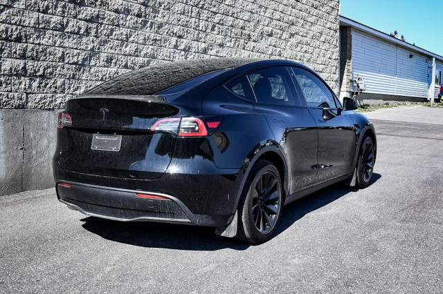 2023 Tesla Model Y BASE • SUNROOF • NAV • POWER LIFTGATE in Cars & Trucks in Ottawa - Image 3
