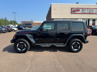 Off-Road Suspension, 4G Wi-Fi, Android Auto, Apple CarPlay, Navigation! This ultra capable Jeep Wran... (image 7)