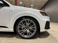 Glacier White Metallic Exterior On Black Valetta Leather Interior. Single Owner, Off Lease, Local On... (image 7)