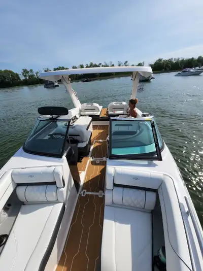 Engine Type: Sterndrive Max HP: 380 HP Length Overall: 27 ft. (8.23 m) Beam: 8 ft. 6 in. (2.5 m) Dra...