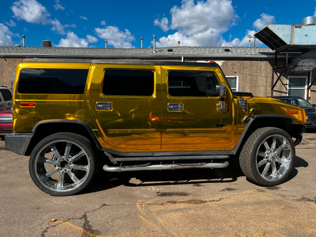 2006 Hummer H2*CUSTOM WHEELS*CHROME GOLD WRAP* ONLY$29999 dans Autos et camions  à Ville d’Edmonton - Image 3