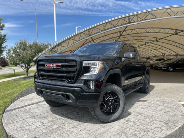 2022 GMC Sierra 1500 Limited Elevation in Cars & Trucks in Calgary