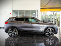 Comes equipped with: Power Mirrors, Sunroof , Load Bearing Exterior Rack, Shark fin antenna, Halogen... (image 3)
