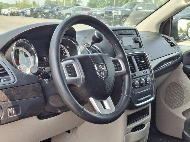 2017 Dodge Grand Caravan SXT Stow N Go | 2nd Row Bucket Seats in Cars & Trucks in Guelph - Image 2