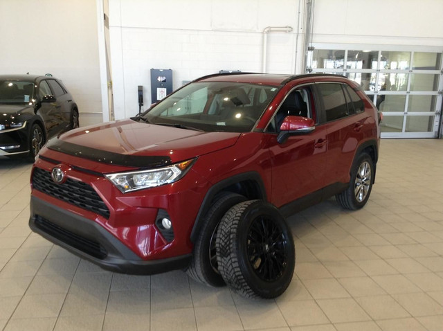 2020 Toyaota Rav4 AWD XLE in Cars & Trucks in Longueuil / South Shore