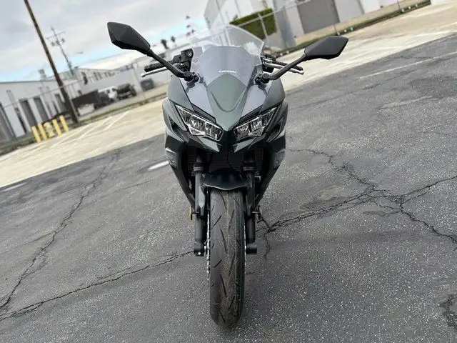 2025 KAWASAKI NINJA 650 ABS in Street, Cruisers & Choppers in Edmonton - Image 12