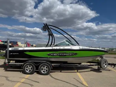 Wakeboard Boat Review The Elite V C4 is Centurion‘s best multisport performer. With its versatile 21...