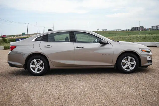 2022 Chevrolet Malibu AUTOMATIC LOW KMS in Cars & Trucks in Strathcona County - Image 6
