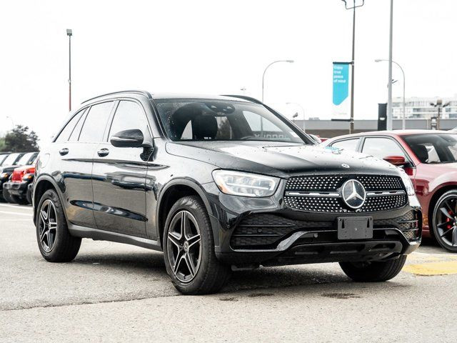 2021 Mercedes-Benz GLC 300 Panoroof AMG Package Blind Spot in Cars & Trucks in City of Toronto - Image 4