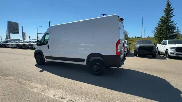 2025 Ram ProMaster Cargo Van SLT | Backup Camera | Remote Start in Cars & Trucks in Edmonton - Image 8