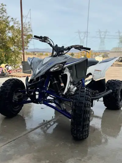 APPLY NOW: https://www.ridecollective.ca/get-pre-approved 2019 Yamaha YFZ 450R SE comes with a high-...