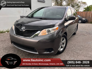 2012 Toyota Sienna 5dr V6 LE 8-Pass FWD