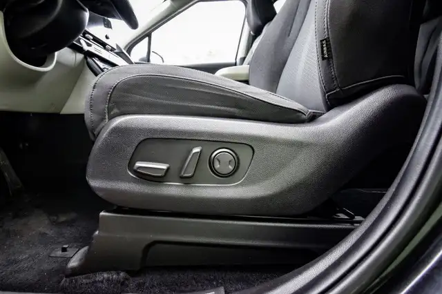 2022 Kia Carnival LX • HEATED SEATS • POWER LIFTGATE • CP/AA in Cars & Trucks in Cornwall - Image 26